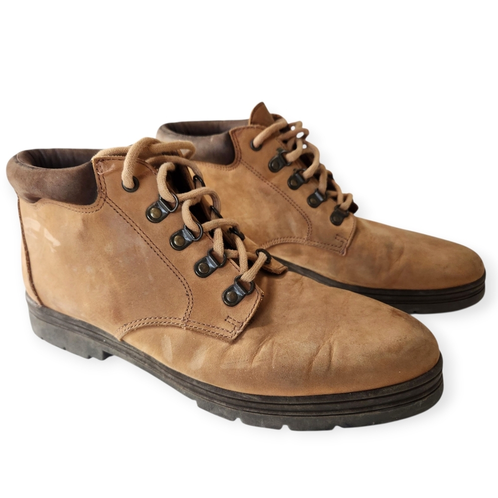 G.H. Bass & Co. Women's Tan Leather Hiking Cabincore Ankle Boots Size 10M - Picture 3 of 12